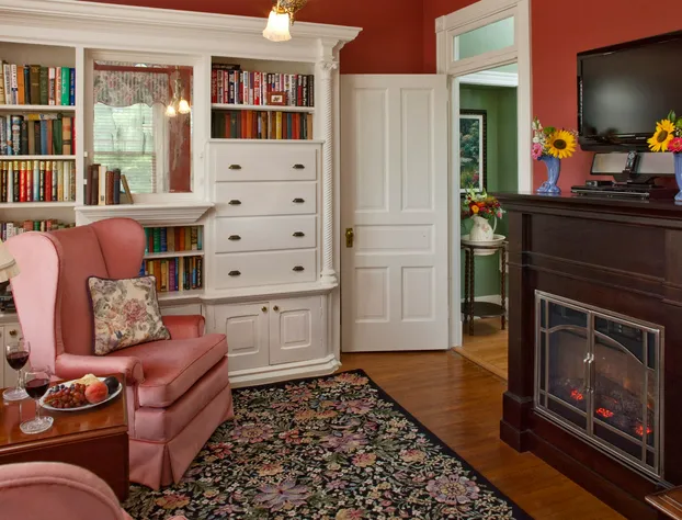 B. F. Hiestand House Bed & Breakfast hotel detail image 4