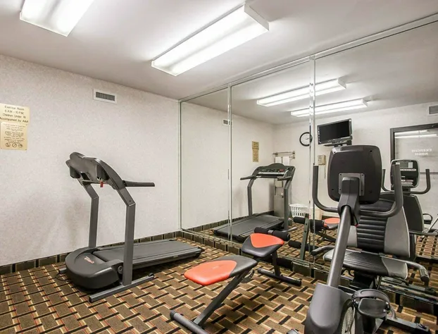 Quality Inn Edmund Pettus Bridge Area hotel detail image 3