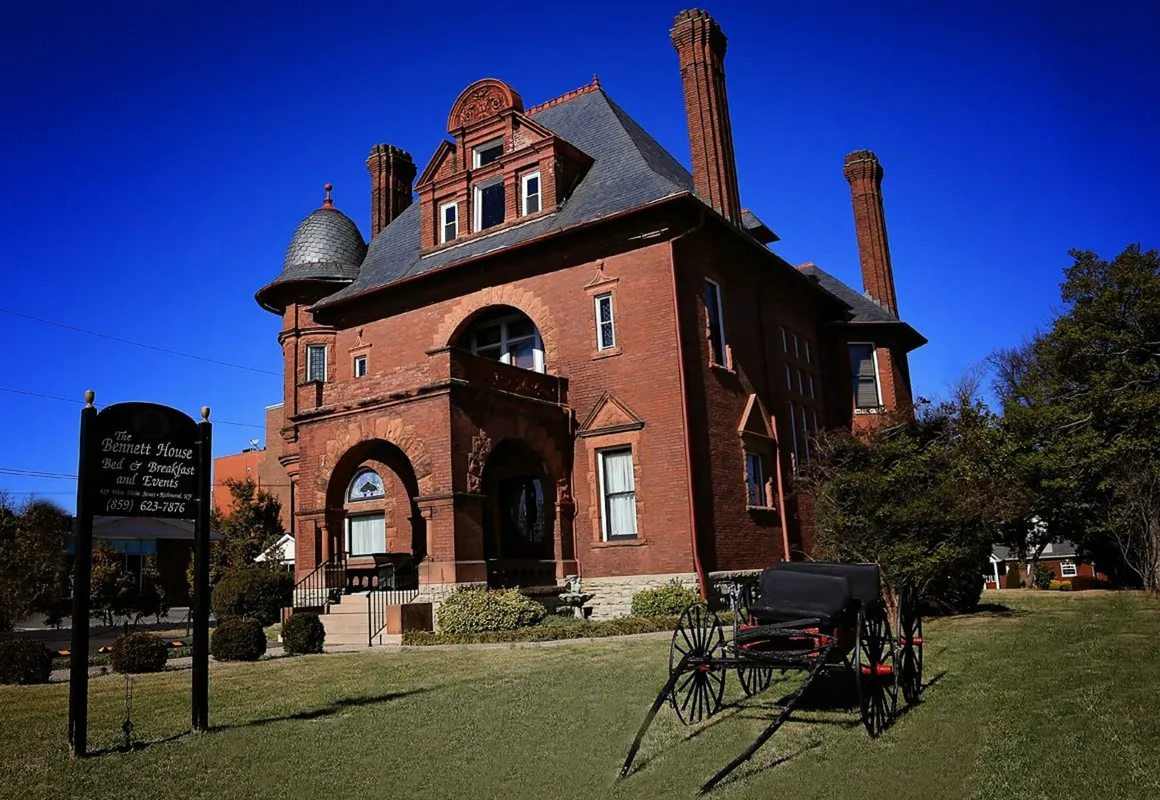 The Bennett House Bed & Breakfast hotel hero