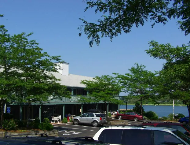 The Cove Motel hotel detail image 3