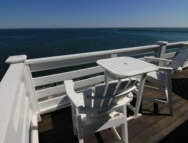 Anchor Inn Beach House hotel detail image 3