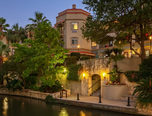 Hotel Indigo San Antonio Riverwalk by IHG hotel detail image 2