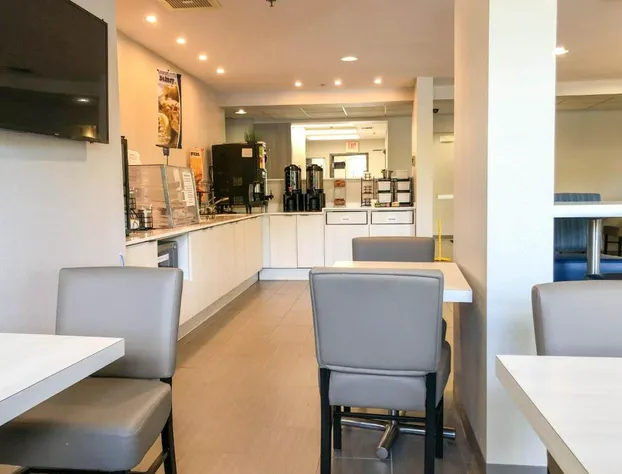 Microtel Inn & Suites by Wyndham Eagan/St Paul hotel detail image 4