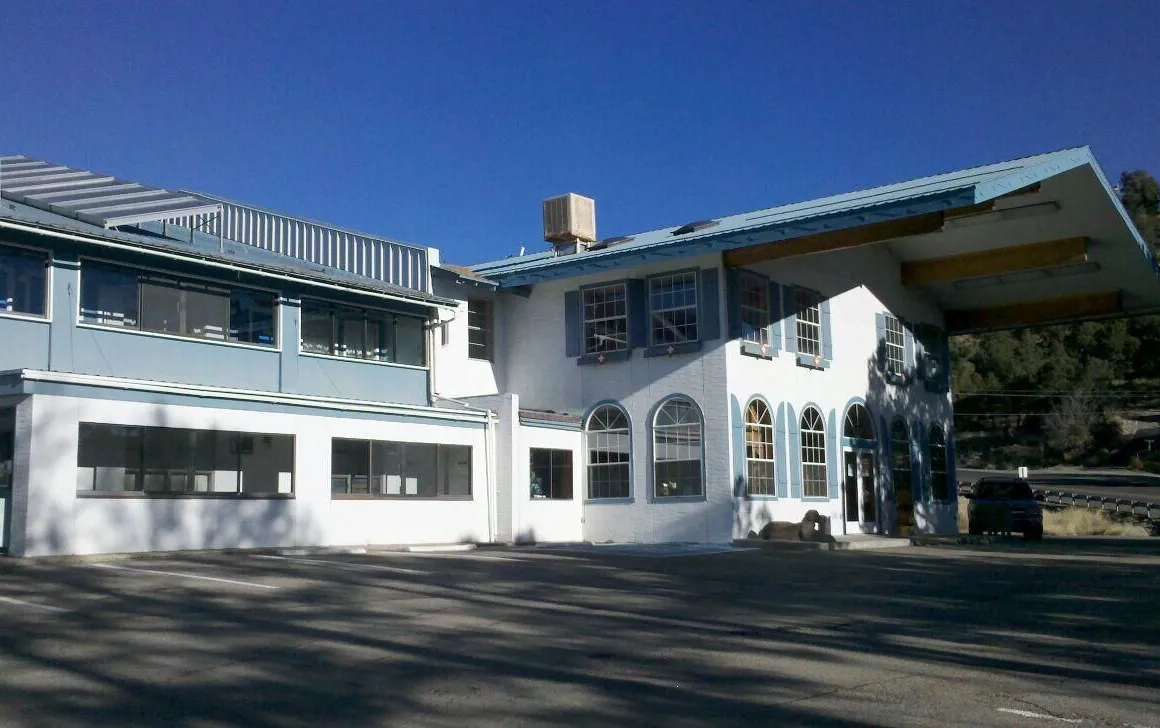 Swiss Chalet Inn hotel hero