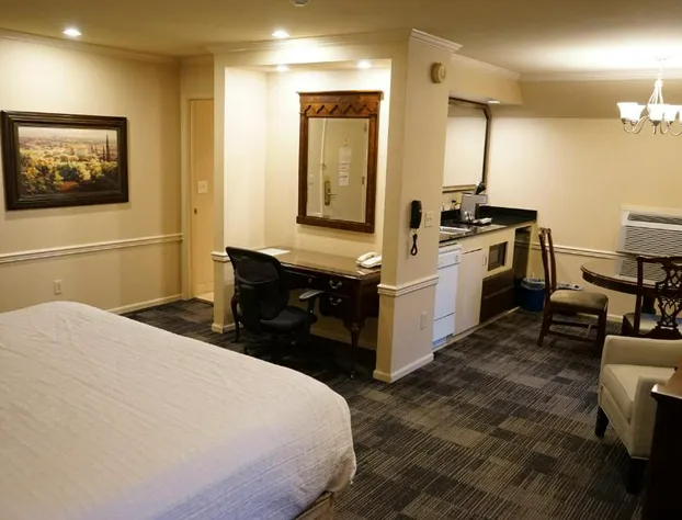 Wingate by Wyndham Bellingham Heritage Inn hotel detail image 2