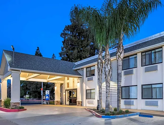 Best Western Town & Country Lodge hotel detail image 2