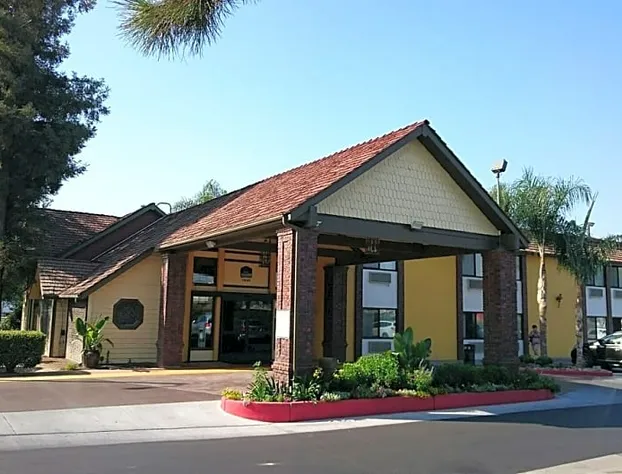 Best Western Town & Country Lodge hotel detail image 3