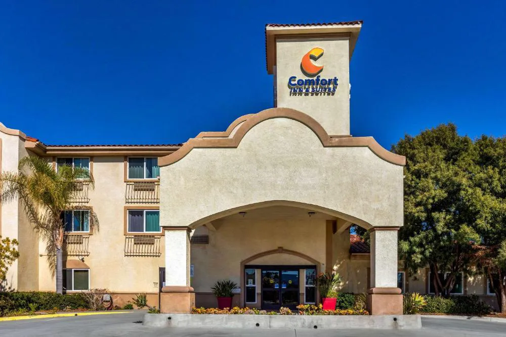 Comfort Inn & Suites Murrieta Temecula Wine Country hotel hero