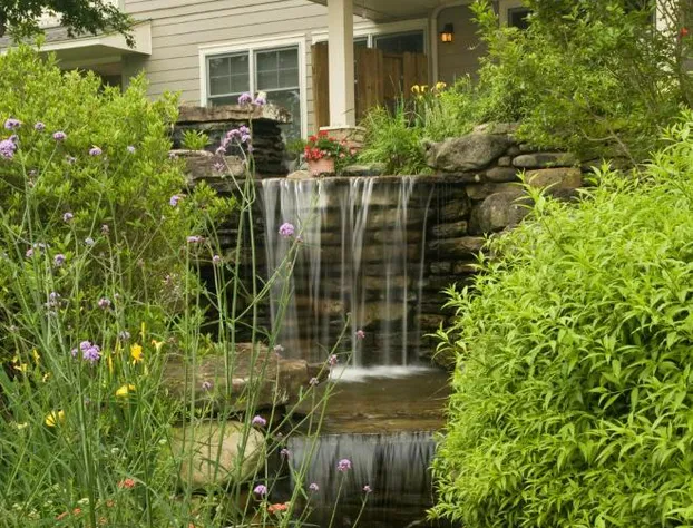 Lookout Point Lakeside Inn hotel detail image 3