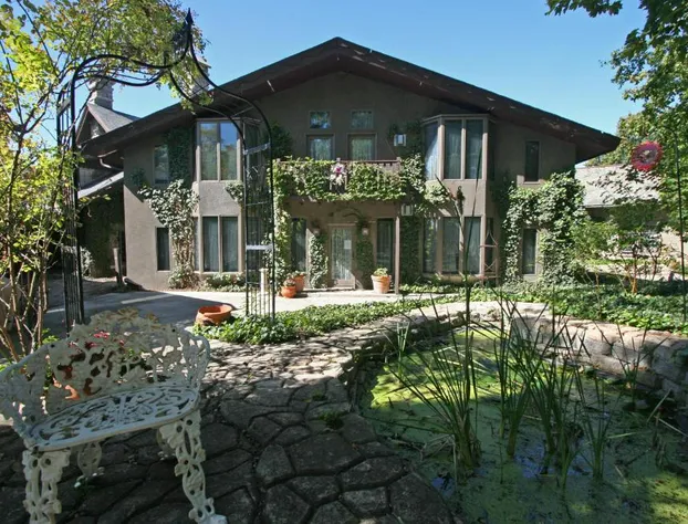 Stone Chalet B&B Inn and Event Center hotel detail image 1