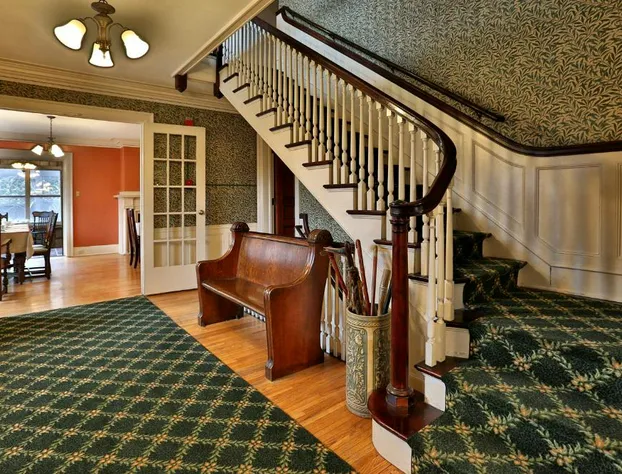 Stone Chalet B&B Inn and Event Center hotel detail image 2