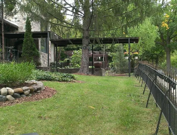 Stone Chalet B&B Inn and Event Center hotel detail image 1