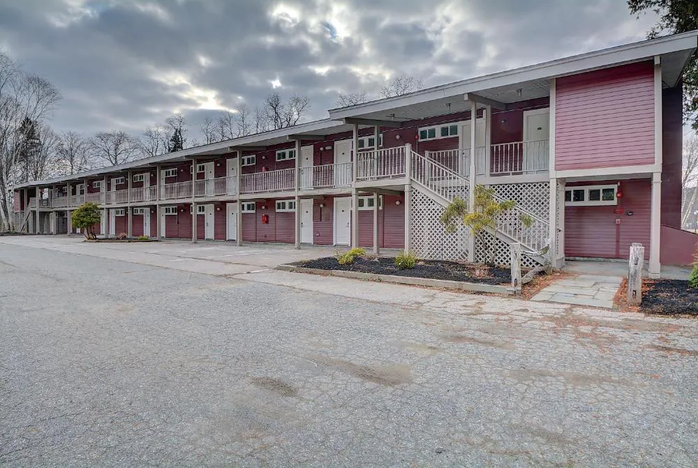 The Putney Inn hotel hero