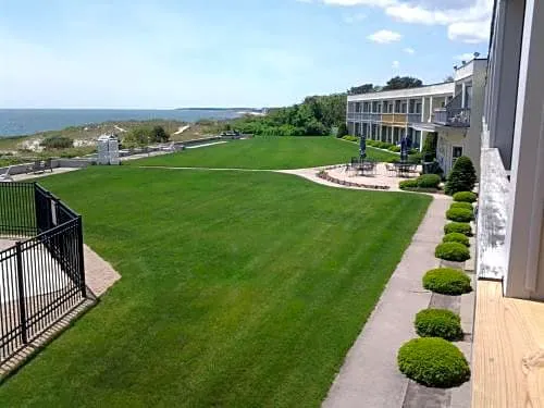 Surf & Sand Beach Motel hotel detail image 4