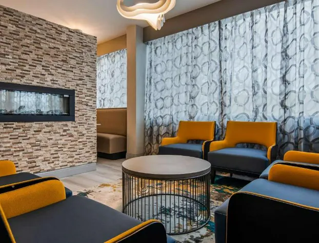 Best Western Plus Bloomington East Hotel hotel detail image 1