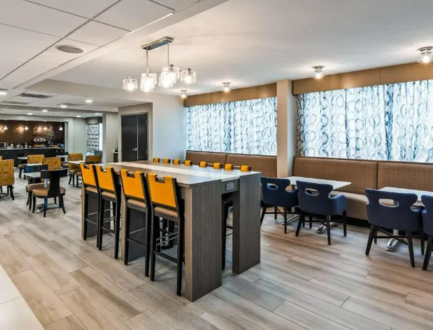 Best Western Plus Bloomington East Hotel hotel detail image 3