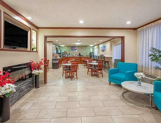 Baymont by Wyndham Grand Rapids Airport hotel detail image 4