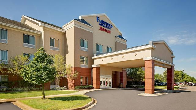 Fairfield Inn & Suites by Marriott Detroit Metro Airport Romulus hotel detail image 1