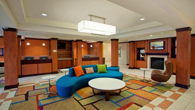 Fairfield Inn & Suites by Marriott Detroit Metro Airport Romulus hotel detail image 2