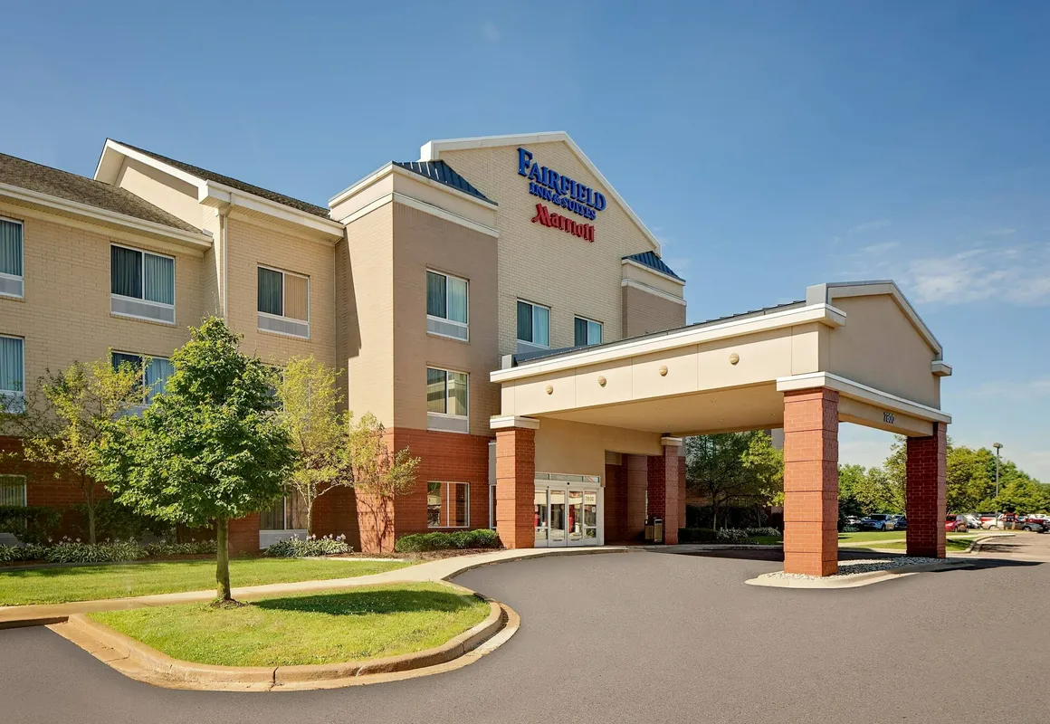 Fairfield Inn & Suites by Marriott Detroit Metro Airport Romulus hotel hero