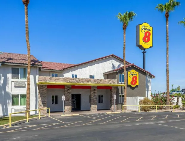Super 8 by Wyndham Goodyear/Phoenix Area hotel detail image 2