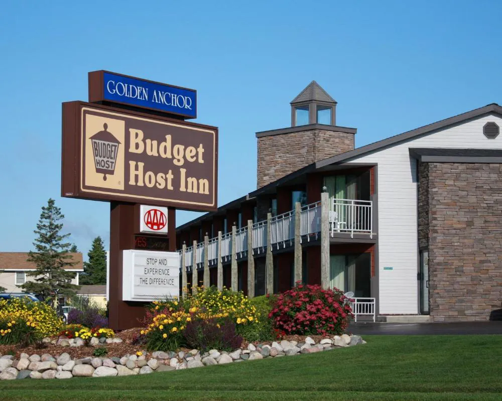 St. Ignace Budget Host Inn hotel hero