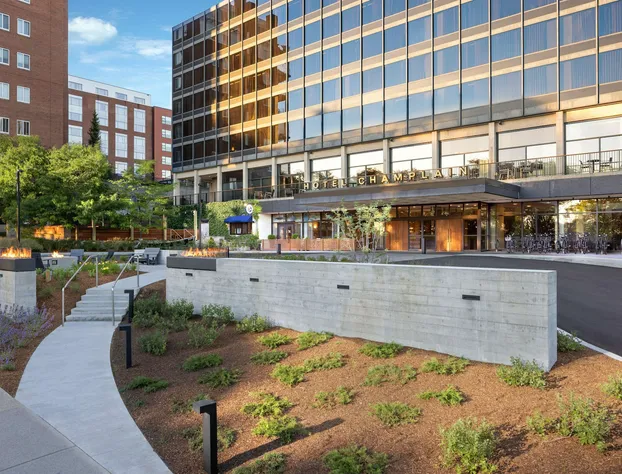 Hotel Champlain Burlington, Curio Collection by Hilton hotel detail image 2