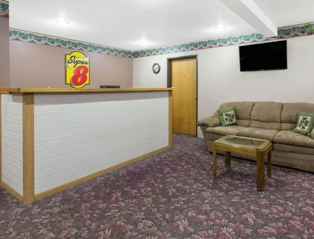 Super 8 by Wyndham Austin MN hotel detail image 1