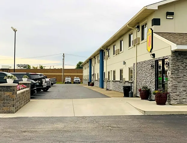 Super 8 by Wyndham Moberly MO hotel detail image 4