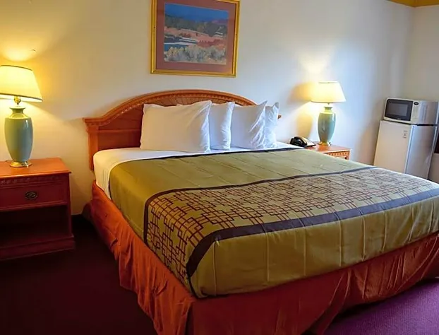 Snelling Motel hotel detail image 4