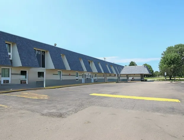 Executive Inn Owatonna Hwy 35 hotel detail image 2