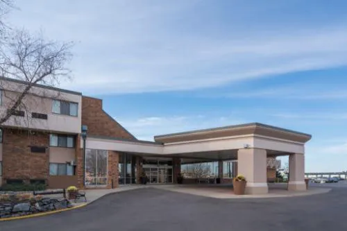 Holiday Inn & Suites St. Cloud by IHG hotel detail image 1