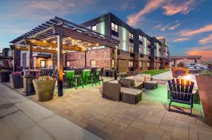 Holiday Inn & Suites St. Cloud by IHG hotel detail image 2