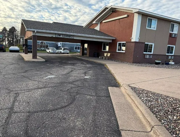 Coratel Inn and Suites by Jasper Stillwater hotel detail image 4