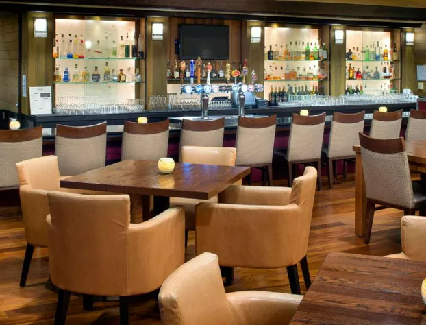 DoubleTree by Hilton Seattle Airport hotel detail image 3