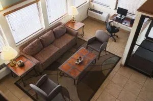 Super 8 by Wyndham Columbus hotel detail image 1