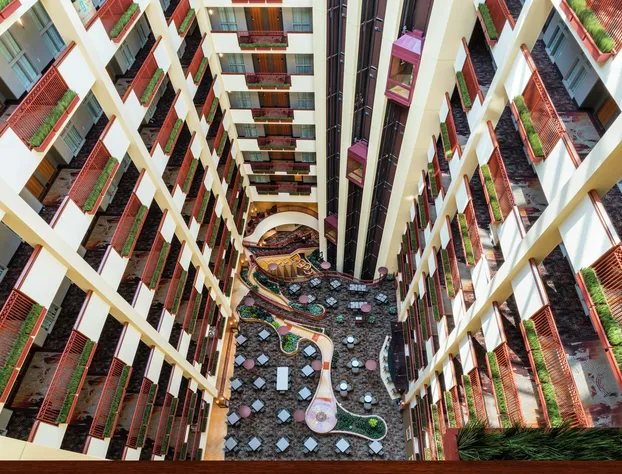 Embassy Suites by Hilton St. Louis St. Charles hotel detail image 2