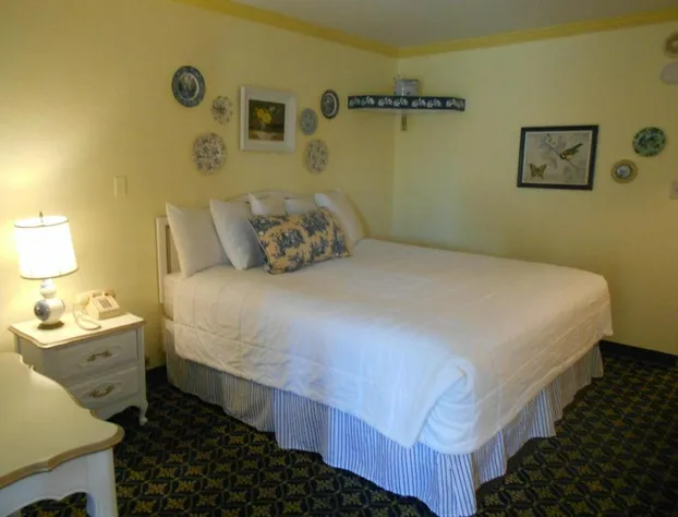 Victorian Inn hotel detail image 4