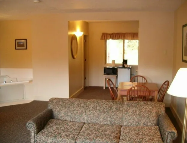 Attitash Motel hotel detail image 4