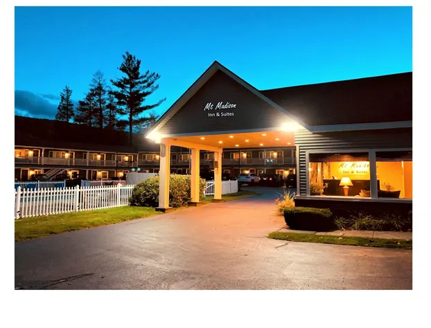 Mt Madison Inn & Suites hotel detail image 1