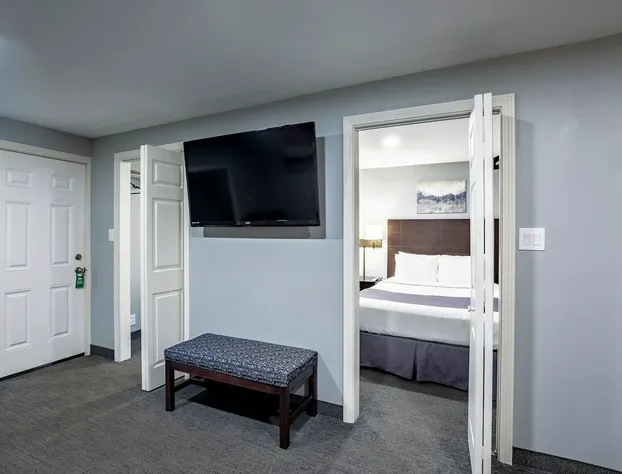 Mt Madison Inn & Suites hotel detail image 4