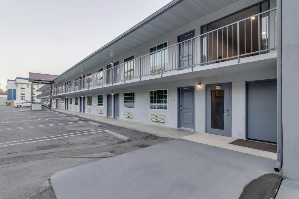 Quality Inn Kodak Sevierville hotel hero