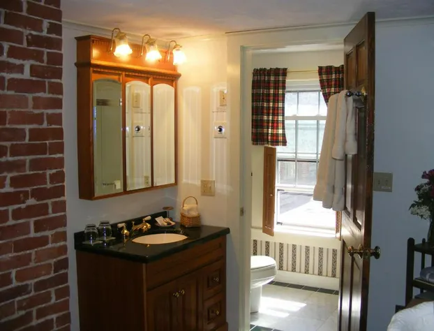 The Tartan Fox at the Meadmere hotel detail image 3