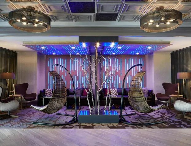 Rochester Airport Marriott hotel detail image 2