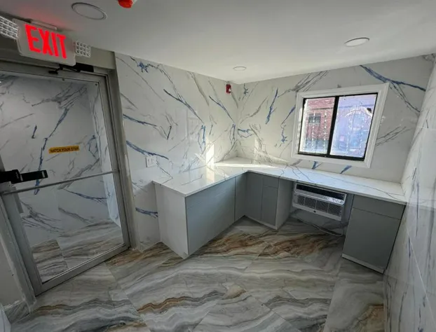 Essence Express Elizabeth EWR Airport hotel detail image 4