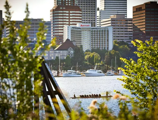 Portland Marriott Downtown Waterfront hotel detail image 3