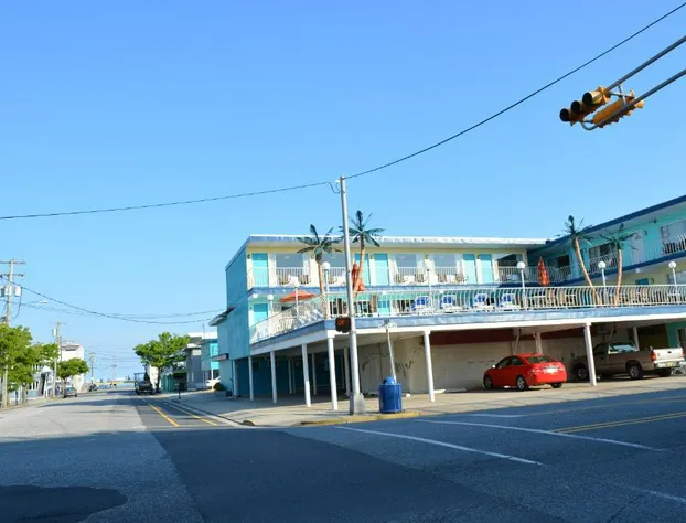 Royal Court Motel hotel detail image 3