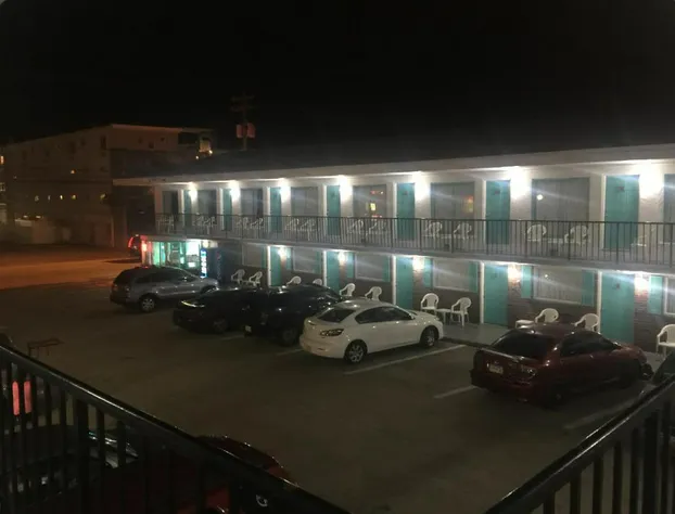 Surf Comber Motel hotel detail image 1