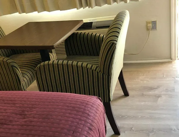 Economy Inn hotel detail image 3