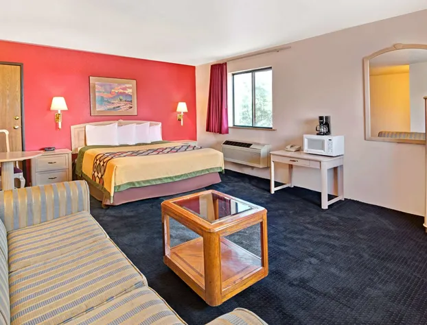 Super 8 by Wyndham Albuquerque West/Coors Blvd hotel detail image 4